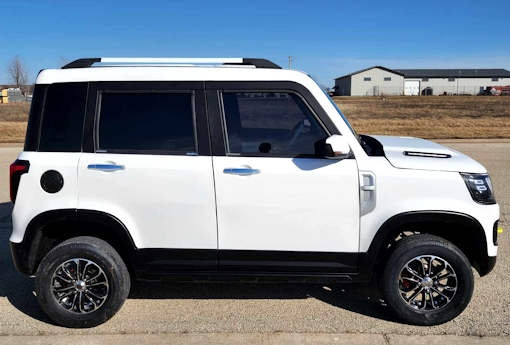 Mini AGM and Mini Land Rover LSV 4-seater electric cars (with air conditioning and heating)