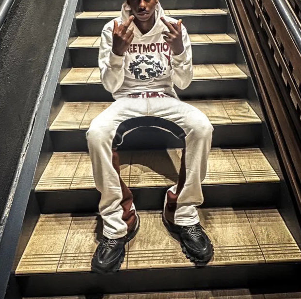 Stylish and personalized contrasting print hoodie set