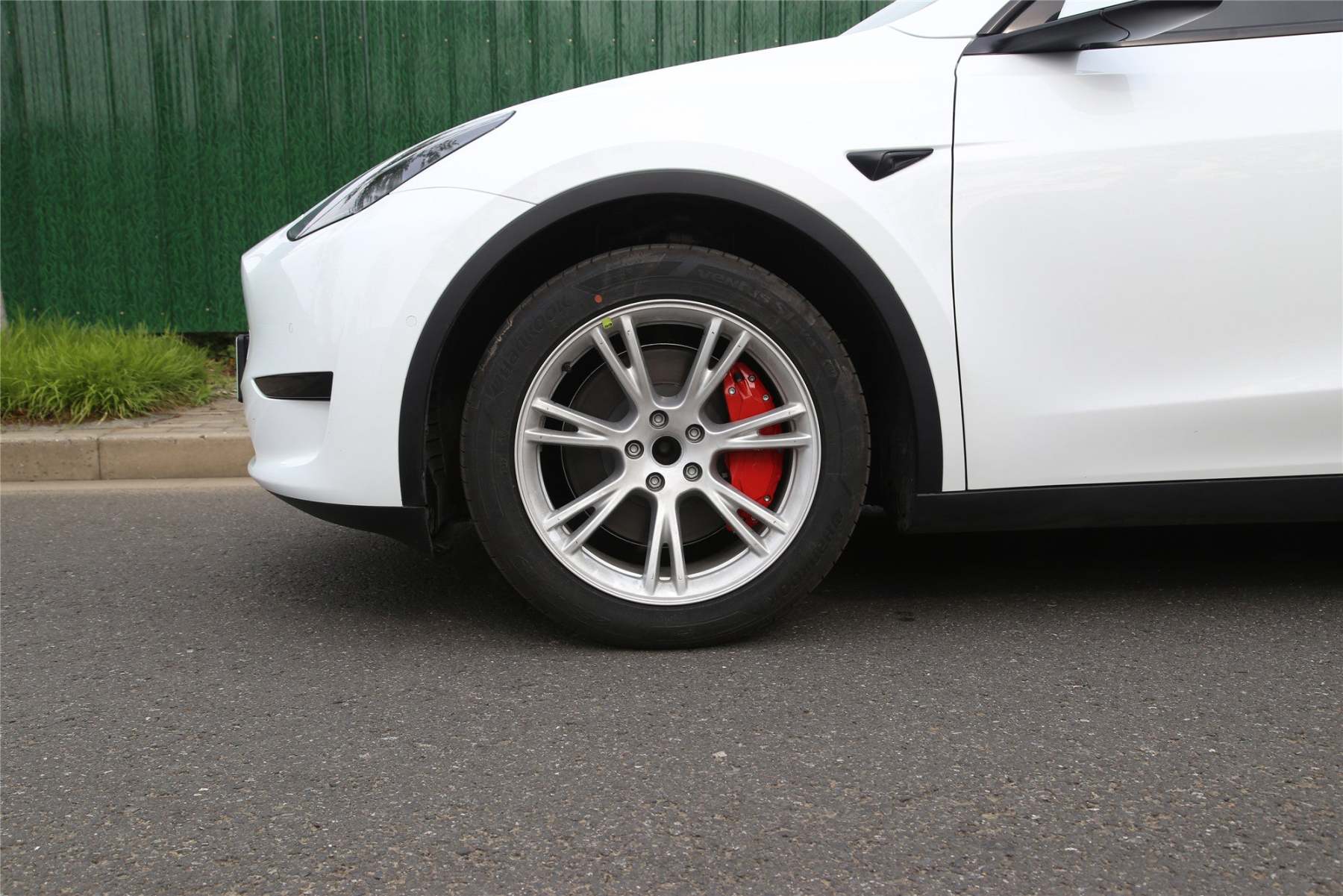 19" /20" Wheel Brake Caliper Cover For Tesla Model Y 2020-2024 - Tesery Official Store