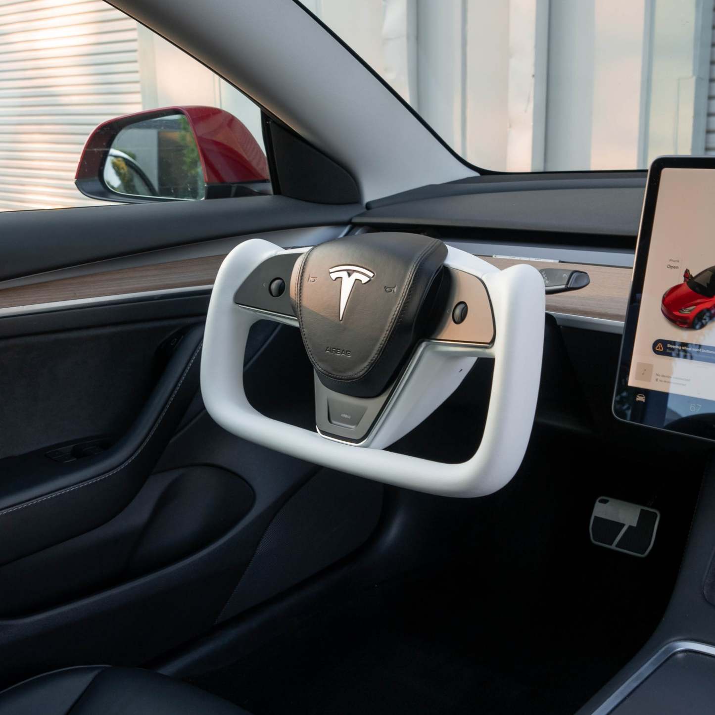 TESERY Yoke Plaid Steering Wheel for Tesla Model 3 / Y【White Leather】 - Tesery Official Store