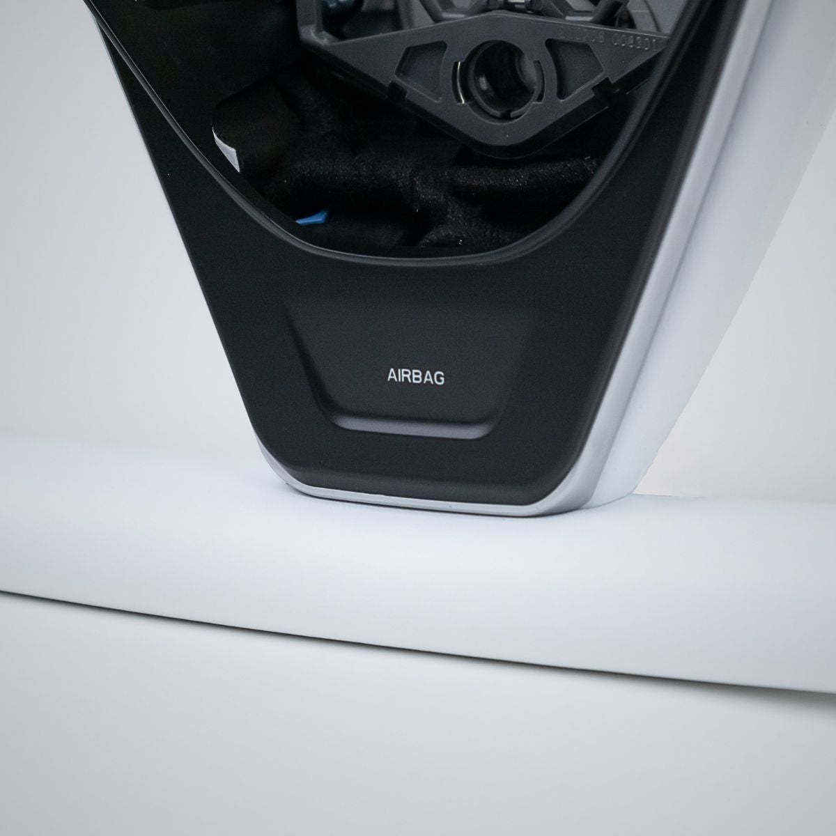 TESERY Yoke Plaid Steering Wheel for Tesla Model 3 / Y【White Leather】 - Tesery Official Store