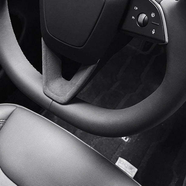 Tumbled Leather Steering Wheel Panel for Tesla Model 3 Highland / Model Y - Tesery Official Store