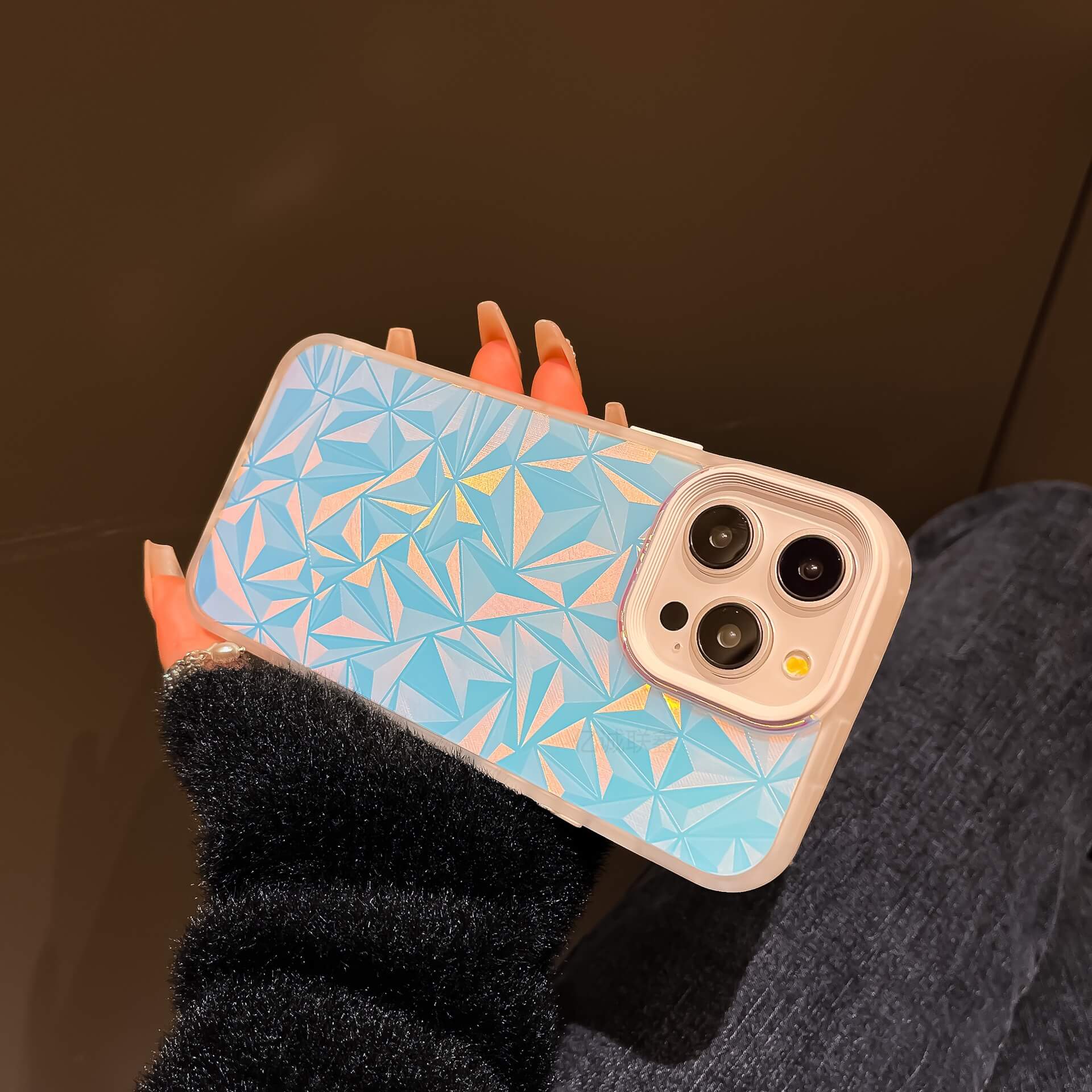 Aurora Flash Shockproof Strap Case