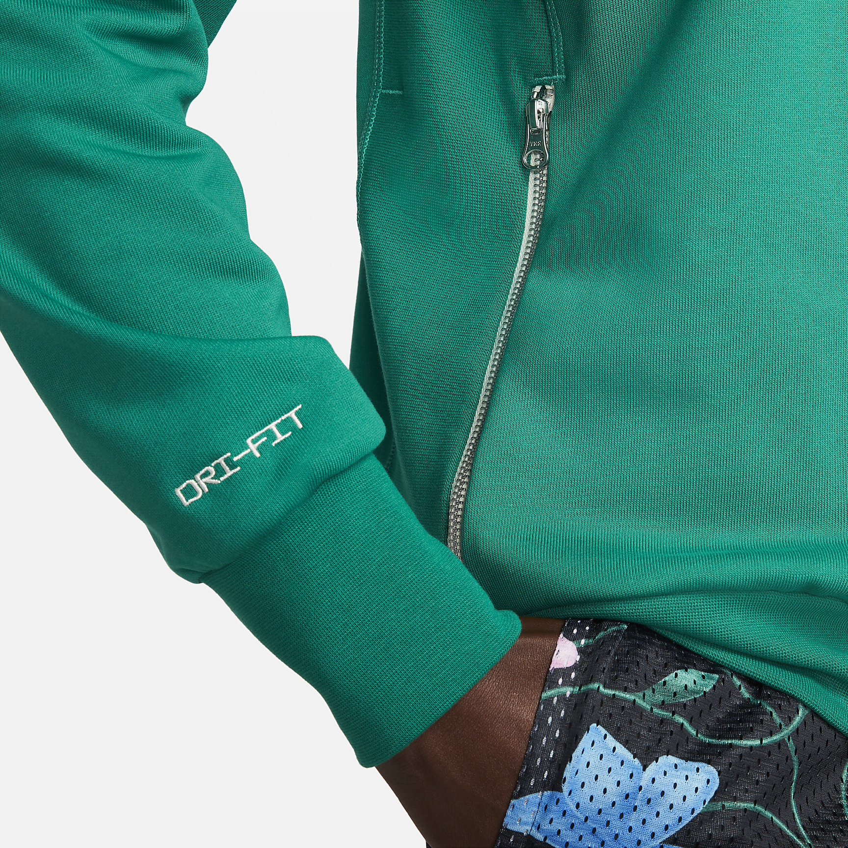 Giannis Standard Issue - Men's Graphic Basketball Crew