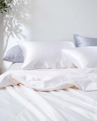 All Season Cotton Covered Silk Comforter