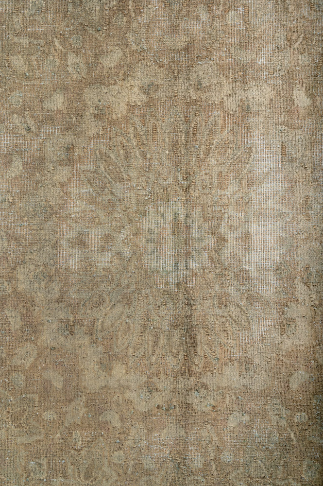 Overdyed 402x295cm