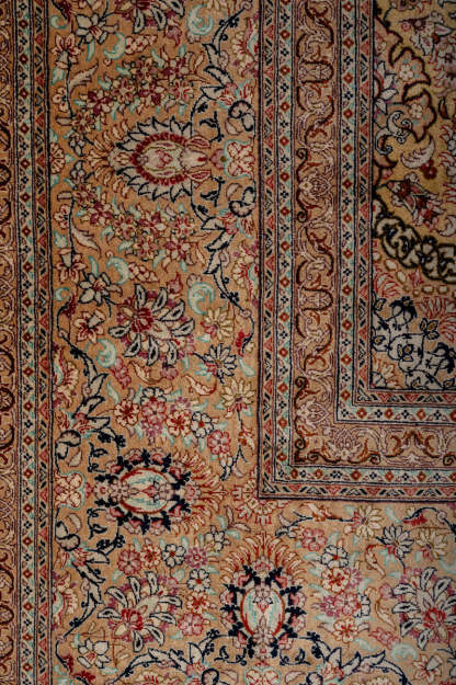 Signed Qum Silk 350x250cm