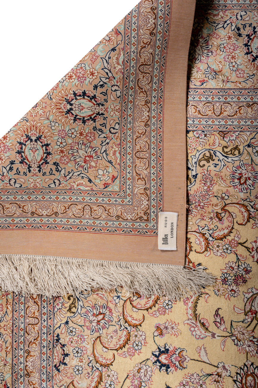 Signed Qum Silk 350x250cm