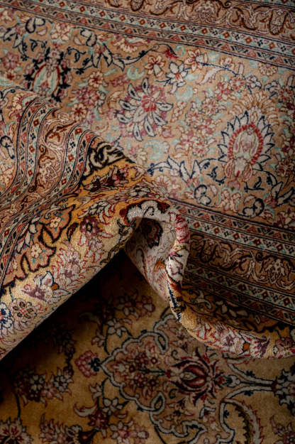 Signed Qum Silk 350x250cm