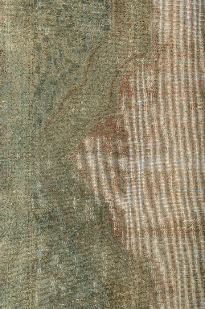 Overdyed 403x286cm