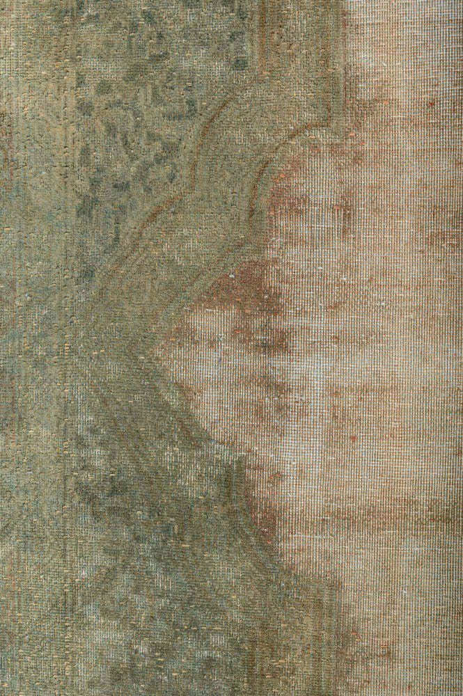 Overdyed 403x286cm