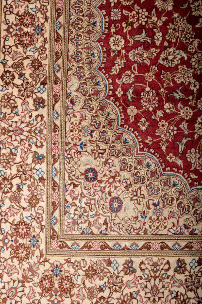 Signed Qum Silk 151x100cm
