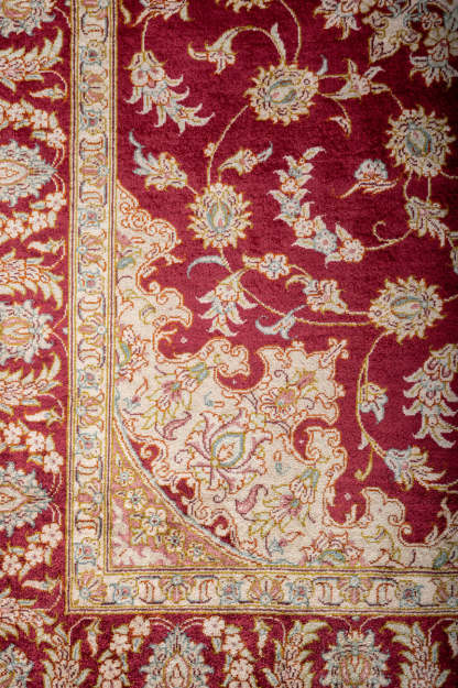 Signed Qum Silk 153x101cm
