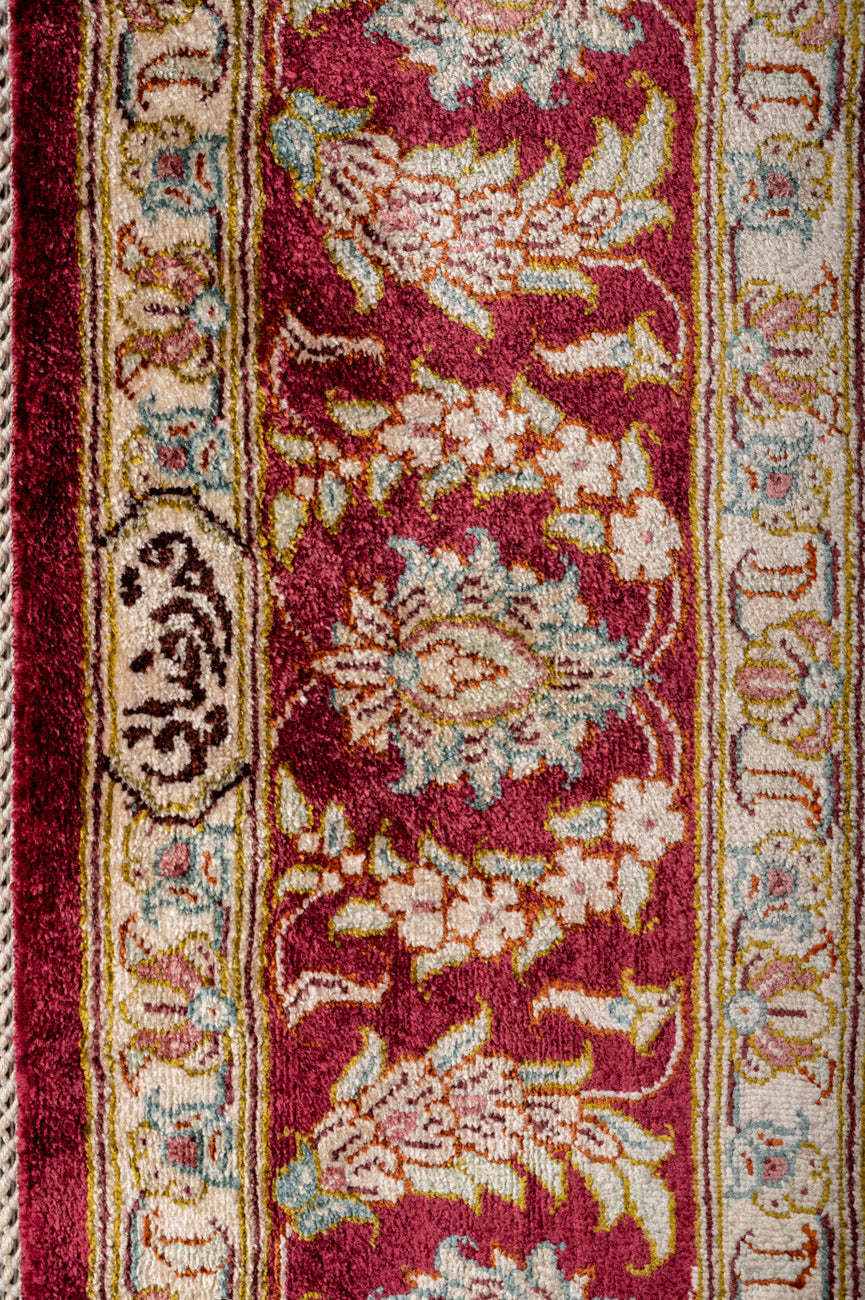 Signed Qum Silk 153x101cm