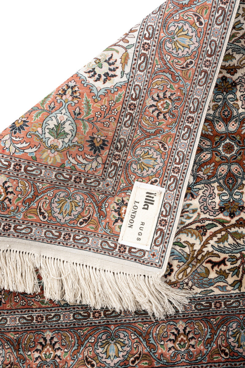 Luxury Kashmir Silk 89x61cm