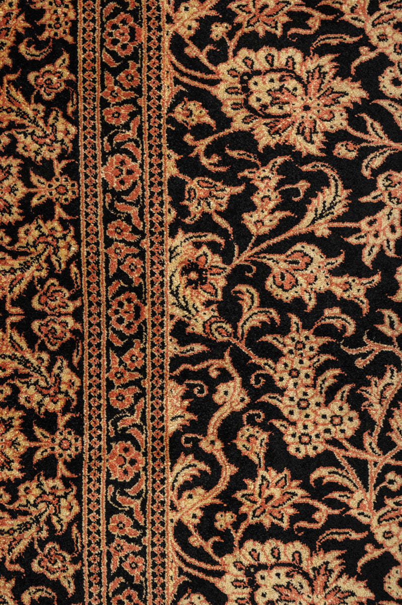 Signed Qum Silk 234x160cm