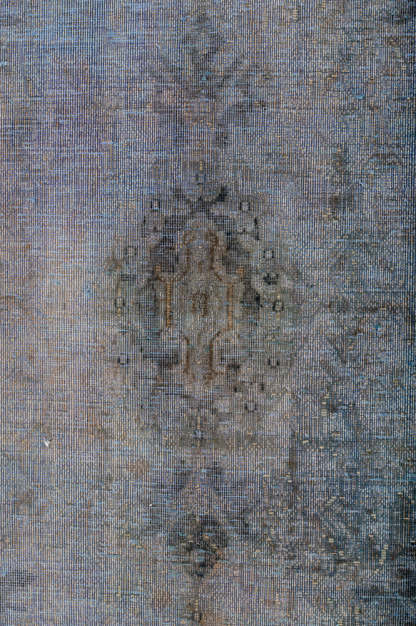 Overdyed 386x290cm