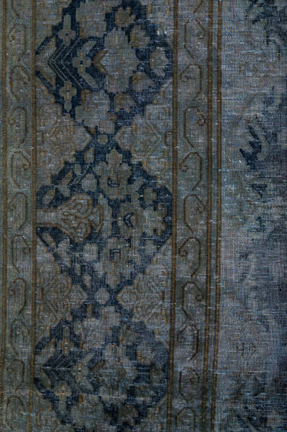 Overdyed 386x290cm