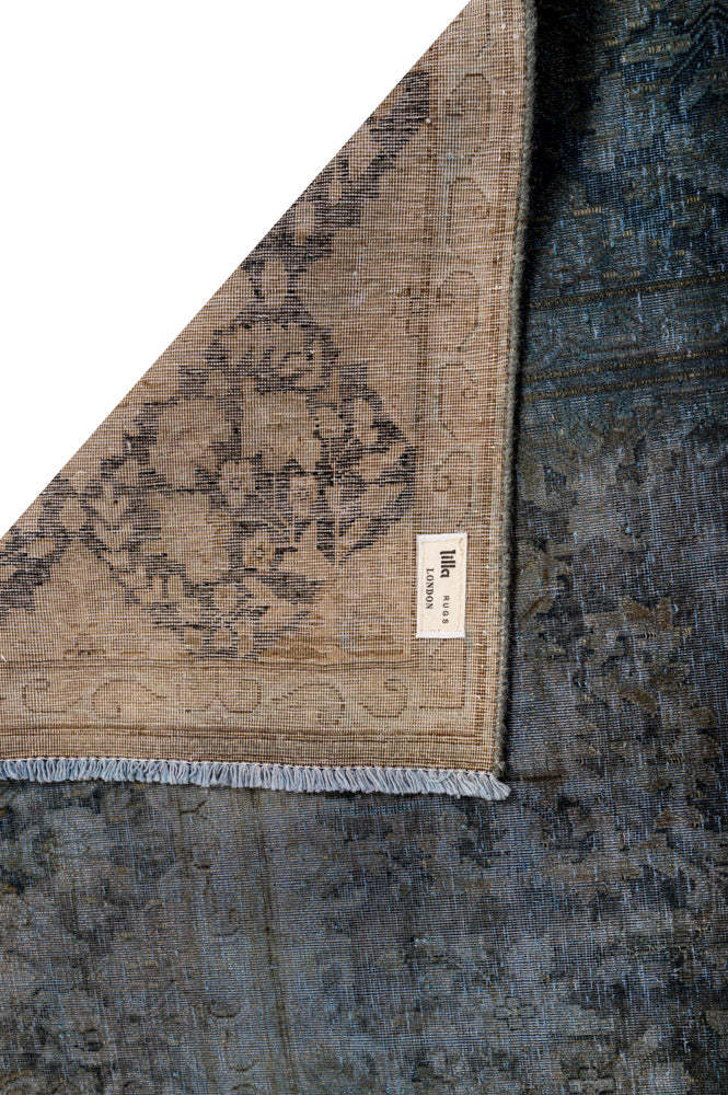 Overdyed 386x290cm