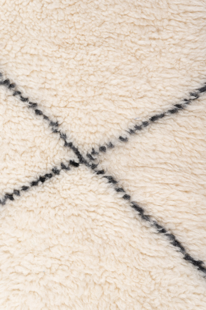 Moroccan Berber Beni Ourain 138x102cm