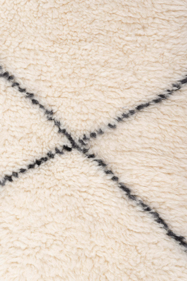 Moroccan Berber Beni Ourain 138x102cm