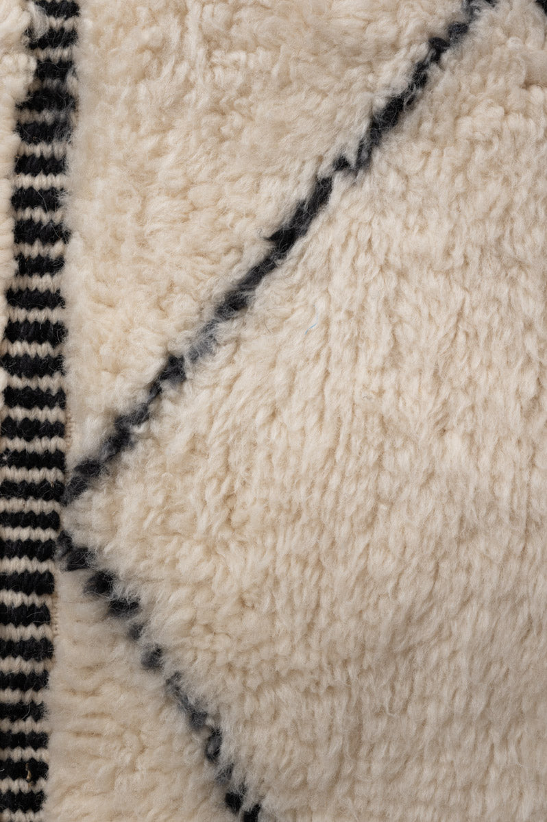Moroccan Berber Beni Ourain 138x102cm