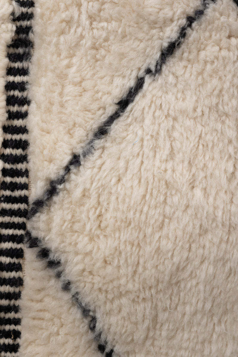 Moroccan Berber Beni Ourain 138x102cm