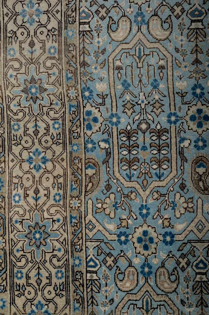 Vintage Distressed  Qum 330x228cm