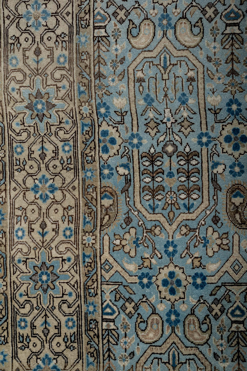 Vintage Distressed  Qum 330x228cm