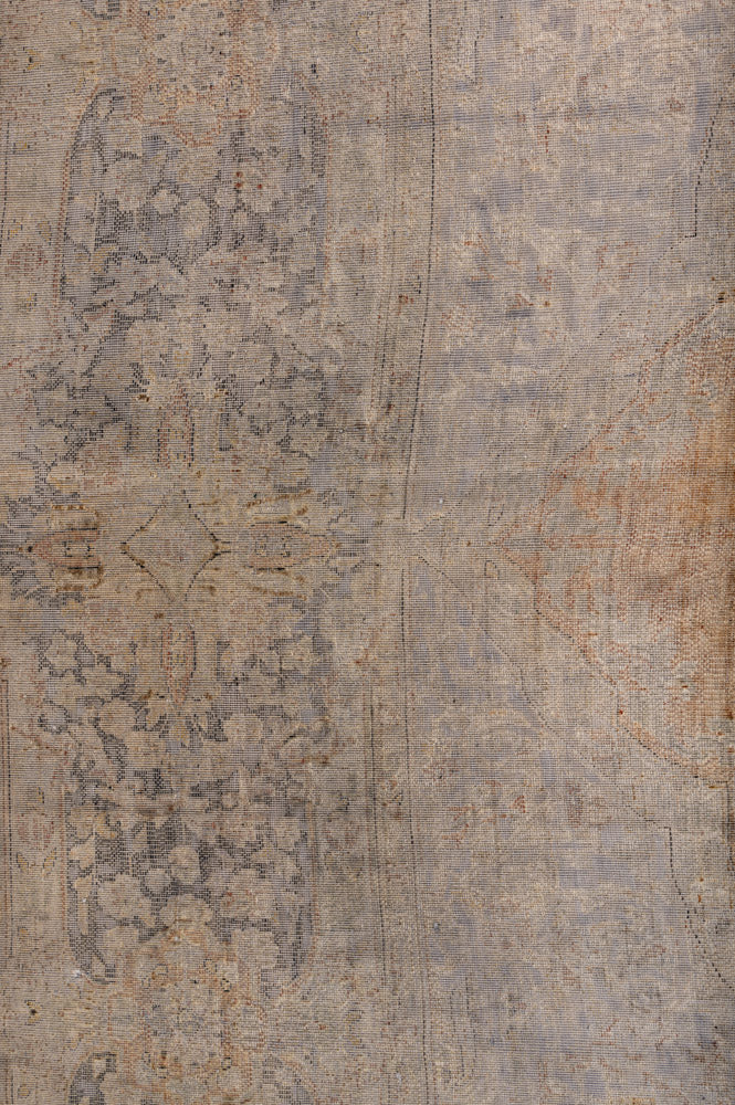 Overdyed 370x270cm