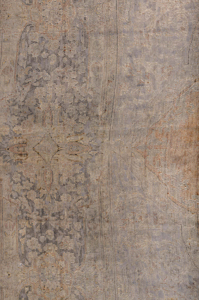 Overdyed 370x270cm