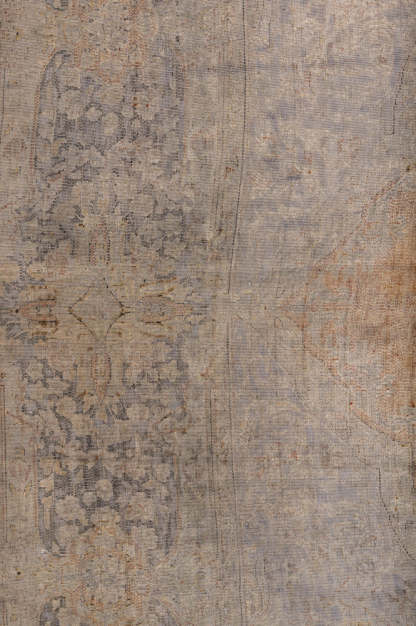 Overdyed 370x270cm