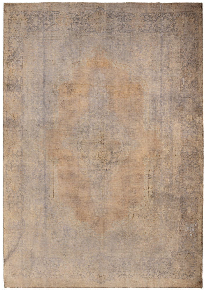 Overdyed 370x270cm
