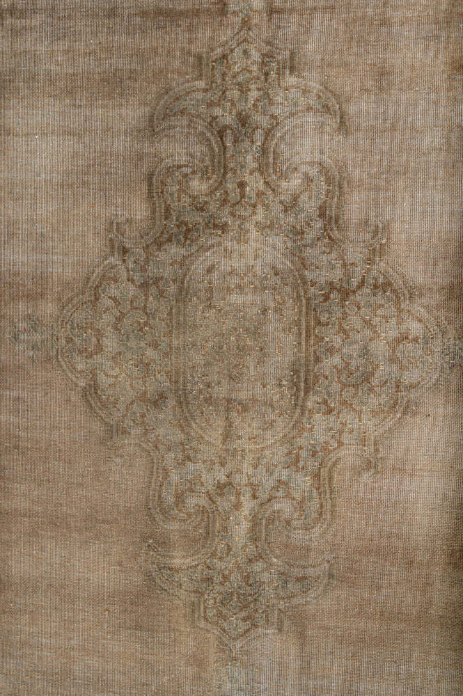 Overdyed 365x287cm
