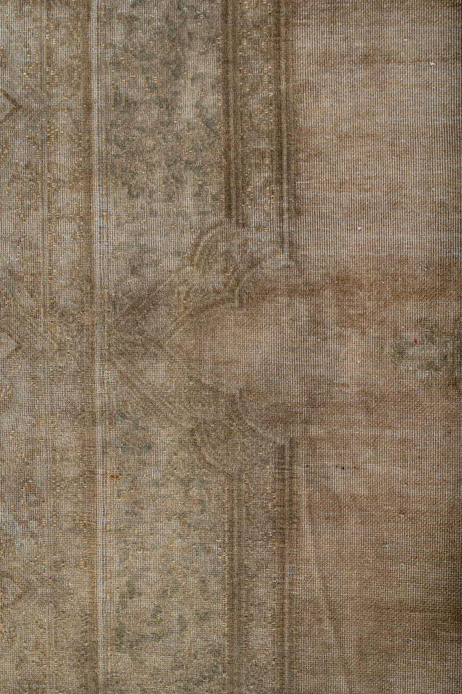Overdyed 365x287cm