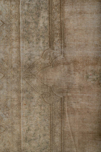 Overdyed 365x287cm