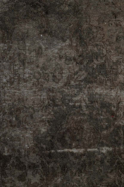 Overdyed 651x397cm