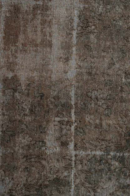 Overdyed 651x397cm