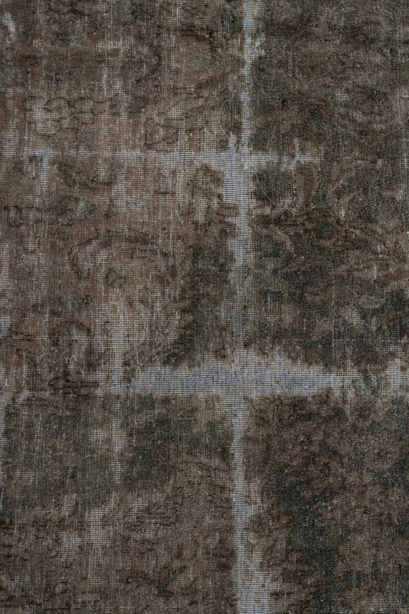 Overdyed 651x397cm