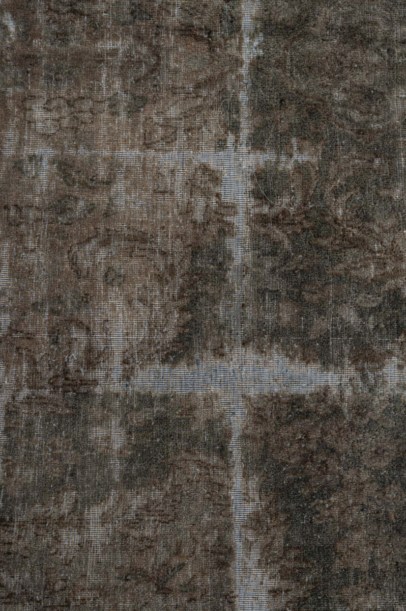 Overdyed 651x397cm