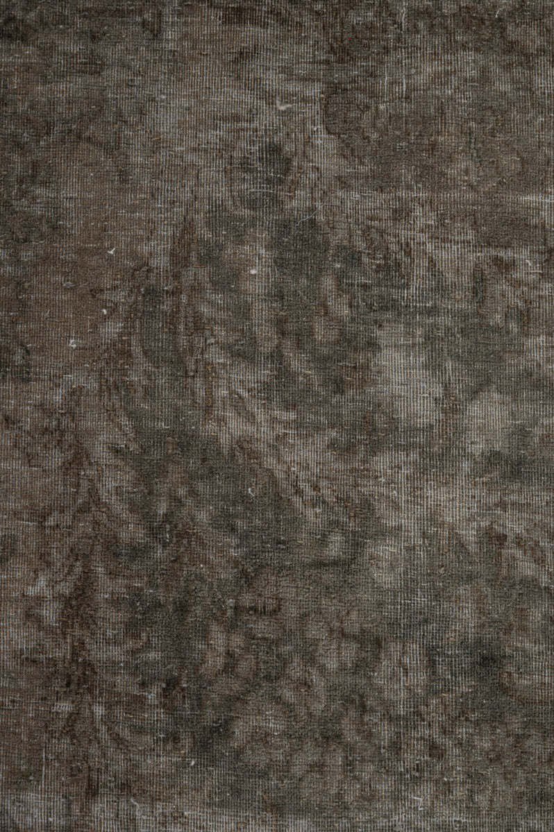 Overdyed 651x397cm