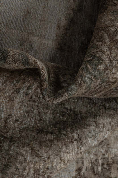 Overdyed 651x397cm