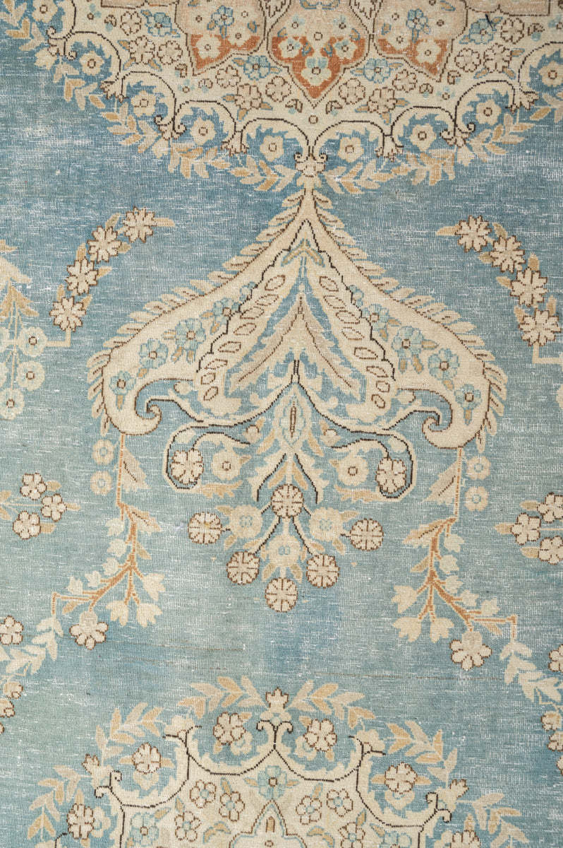 Vintage Distressed  Kerman 352x263cm