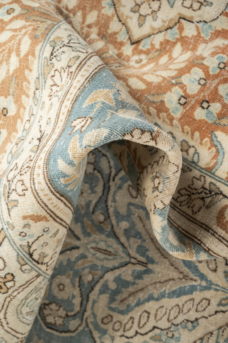 Vintage Distressed  Kerman 352x263cm