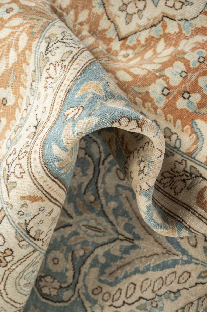 Vintage Distressed  Kerman 352x263cm