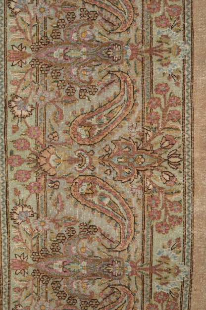 Vintage Distressed  Kerman 400x263cm