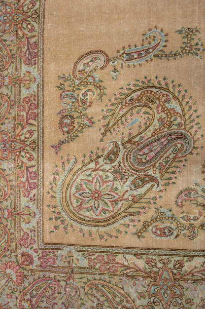 Vintage Distressed  Kerman 400x263cm