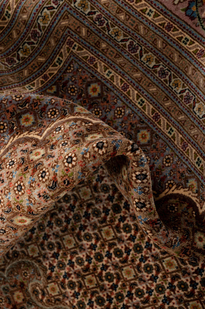 Tabriz 392x304cm