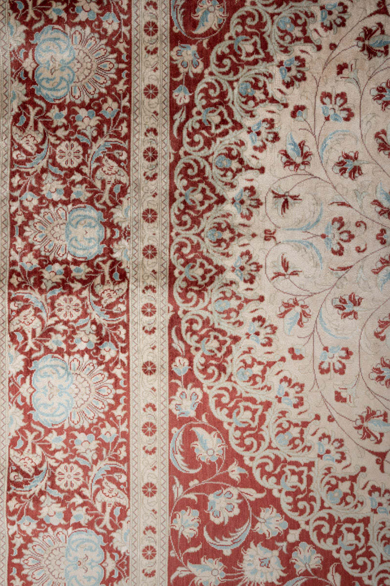 Signed Qum Silk 196x129cm