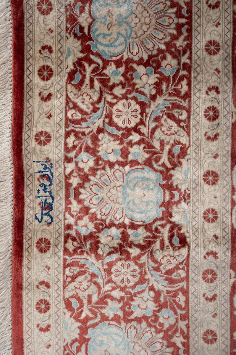 Signed Qum Silk 196x129cm